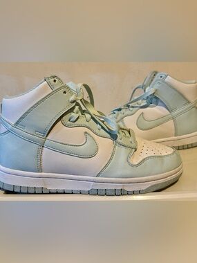Nike Dunk High Next Nature Glacier Blue Sneaker Women’s Great Condition